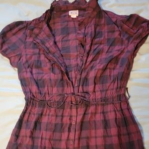 Converse Button up blouse. Plaid, burgundy and black.